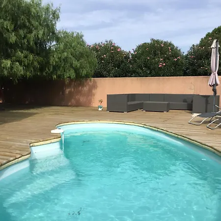 Avec Piscine Privée Entre Mer, Lac, Montagne Et Espagne Villa *